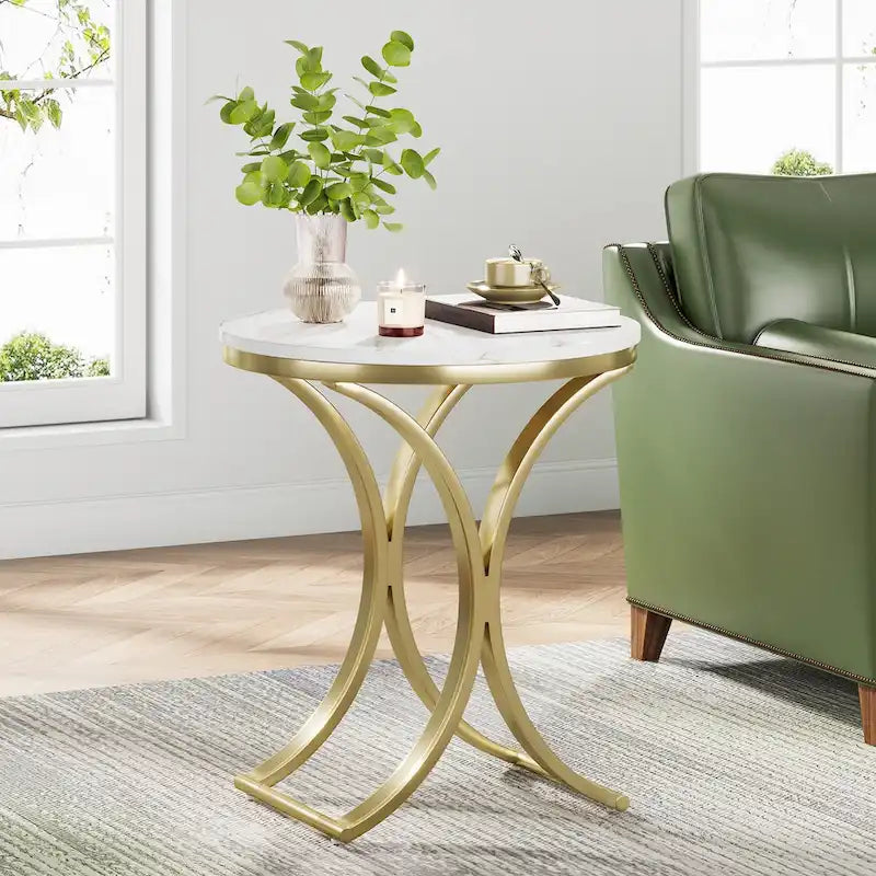 Petite table d'appoint ronde moderne avec cadre en métal doré et placage en faux marbre, en bois composite, pour le salon
