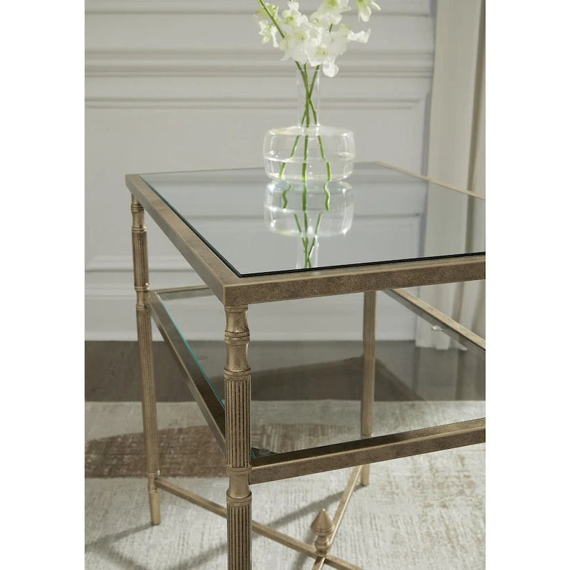 Table d'appoint dorée - 25,75 L x 18 P x 26 H